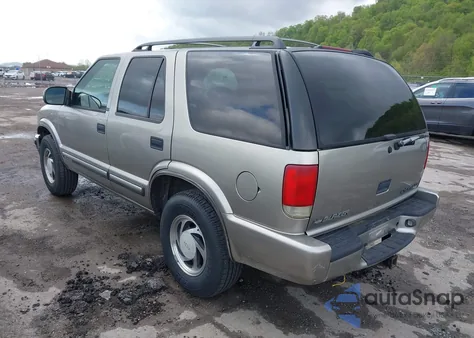 2000 Chevrolet Blazer Lt z USA, uszkodzony, nr VIN 1GNDT13W3Y2190611